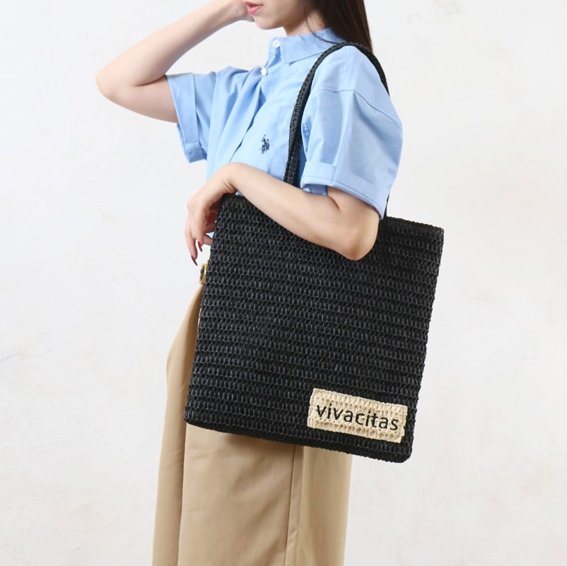 aristella  雑材パッチワークロゴトート /BK